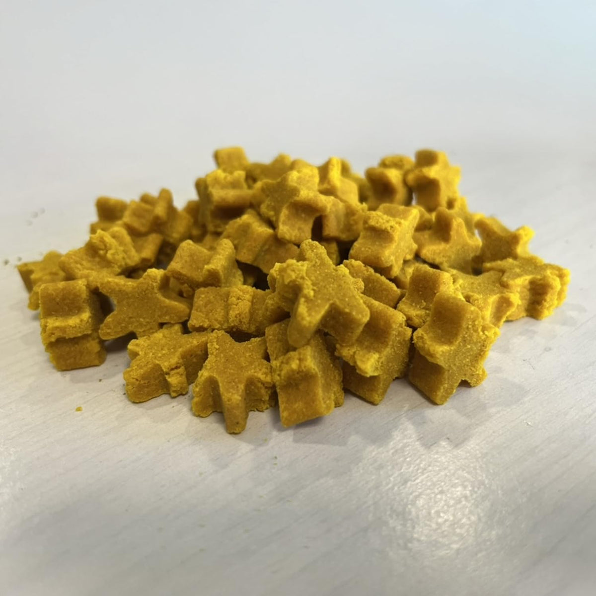 Yellow Stars Snacks For Dogs (1 Kg) - 100% Natural and Vegan Ingredients